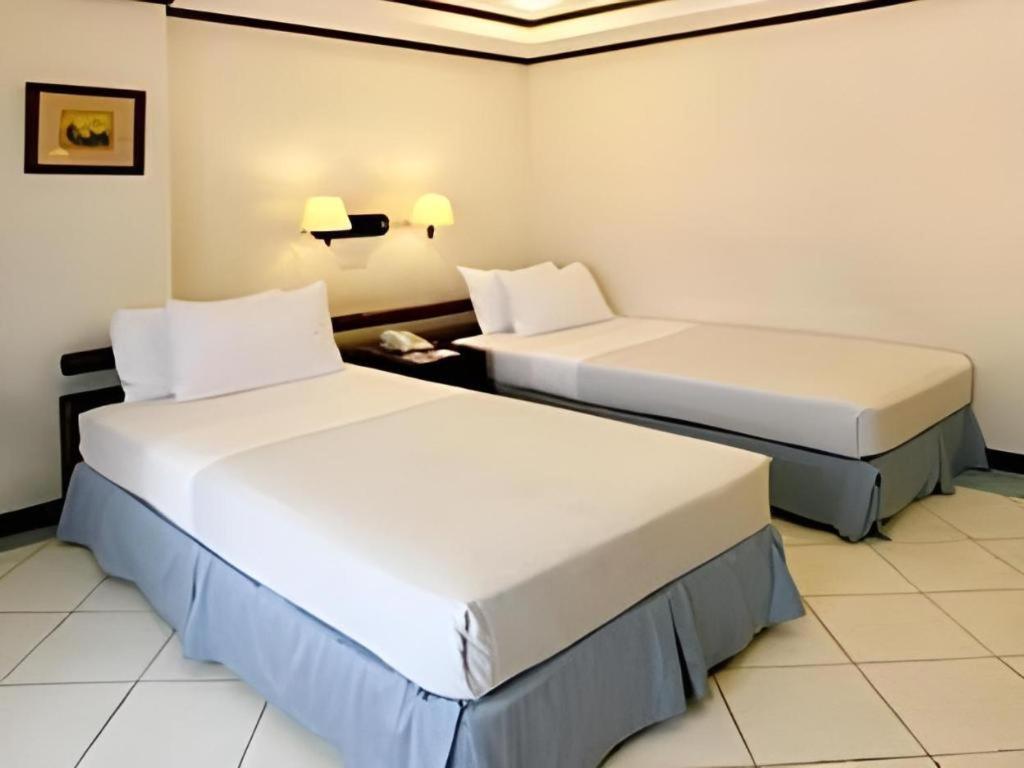 Soledad Suites Panglao Exterior foto