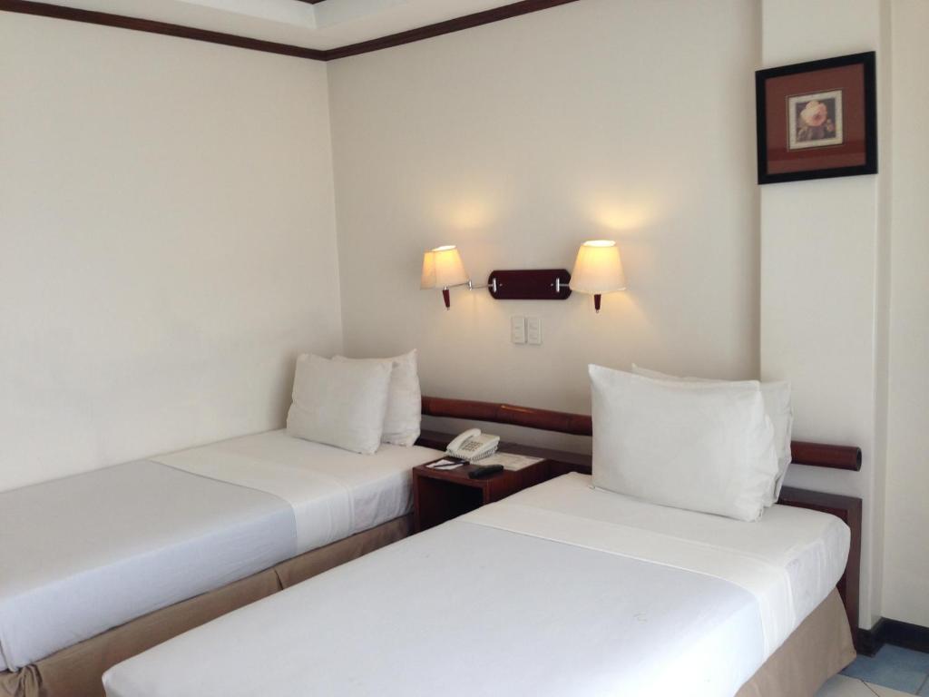 Soledad Suites Panglao Exterior foto